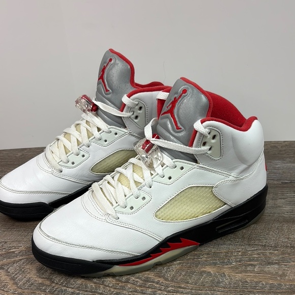 Air Jordan 5 Retro ‘White Fire Red’ DA1911-102 Size 10 - Picture 1 of 9